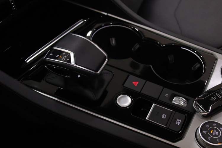 Used Volkswagen Touareg 2022 2.0 TSI RuiShang Edition Gear Lever