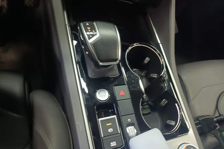 Used Volkswagen Touareg 2022 2.0 TSI RuiShang Edition Gear Lever