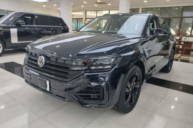 Used Volkswagen Touareg 2022 3.0 TSI Luxury Edition Black Diamond Sport Package