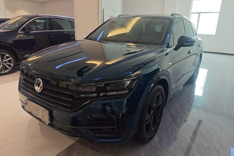 Used Volkswagen Touareg 2022 3.0 TSI Luxury Edition Black Diamond Sport Package Guazi used car, China used car export, Used car for sale, Used  cars, Cheapest cars for sale