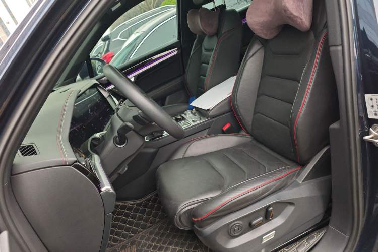 Used Volkswagen Touareg 2022 3.0 TSI Prestige 20th Anniversary Special Edition Left Front Seat