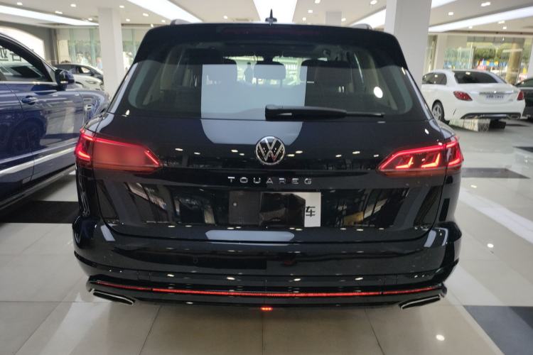 Used Volkswagen Touareg 2022 3.0 TSI Luxury Edition Black Diamond Sport Package Rear