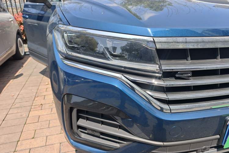 Used Volkswagen Touareg 2022 2.0 TSI RuiShang Edition Right Front Headlight