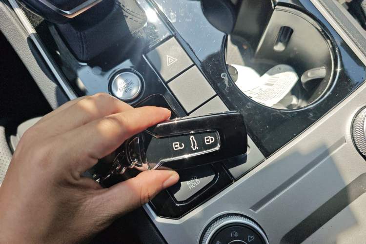 Used Volkswagen Touareg 2022 2.0 TSI RuiShang Edition Vehicle Key