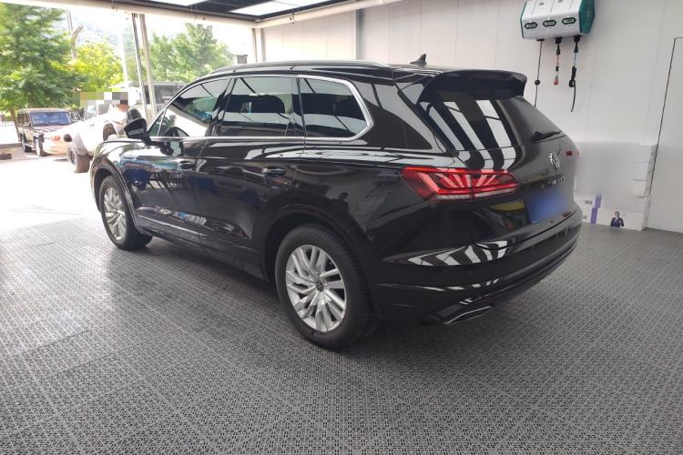 Used Volkswagen Touareg 2022 2.0 TSI RuiShang Edition Exterior 4