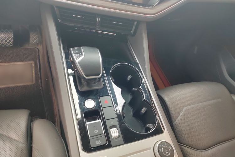 Used Volkswagen Touareg 2022 2.0 TSI RuiShang Edition Gear Lever