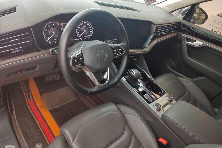 Used Volkswagen Touareg 2022 2.0 TSI RuiShang Edition Interior 3