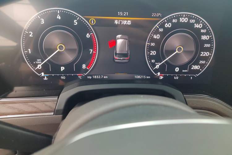 Used Volkswagen Touareg 2022 2.0 TSI RuiShang Edition Odometer Close Up