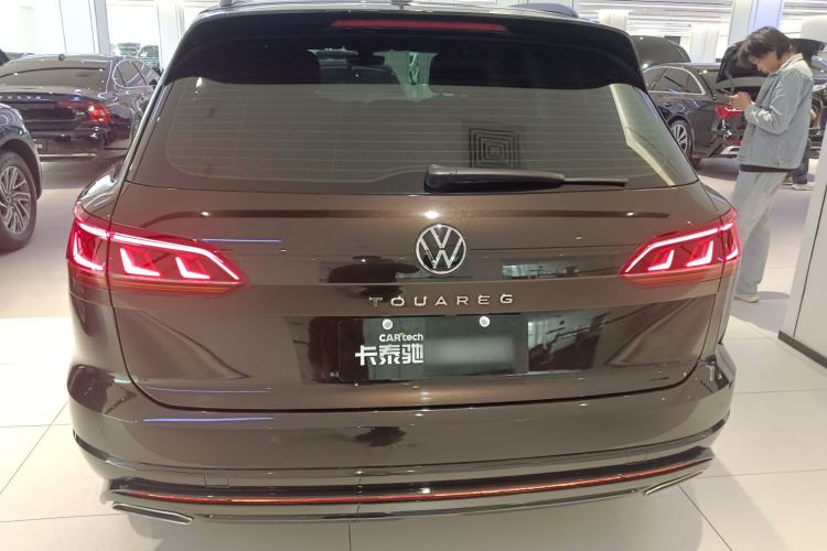 Used Volkswagen Touareg 2022 3.0 TSI Luxury Edition Black Diamond Sport Package Rear