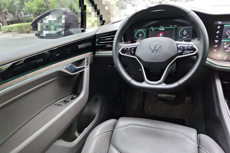 Used Volkswagen Touareg 2022 3.0 TSI Prestige Edition Classic Sport Package Steering Wheel