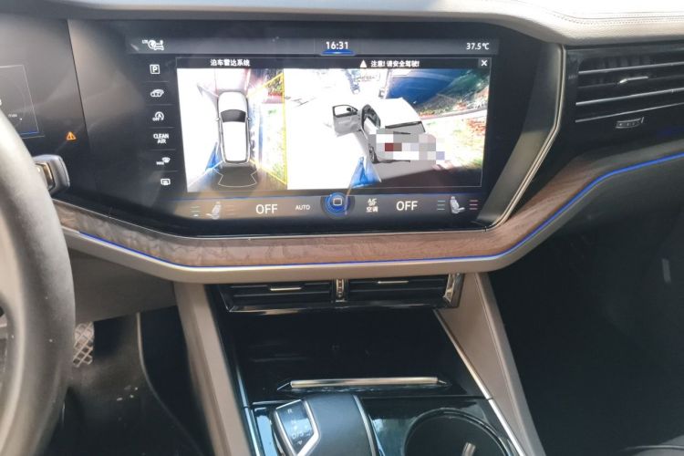 Used Volkswagen Touareg 2022 2.0 TSI RuiShang Edition Audio And AC Panel