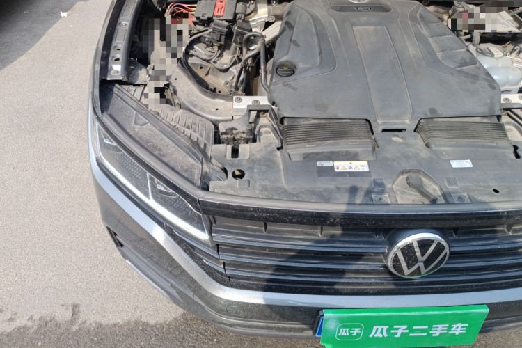 Used Volkswagen Touareg 2022 2.0 TSI Flagship Special Edition Engine Bay Right