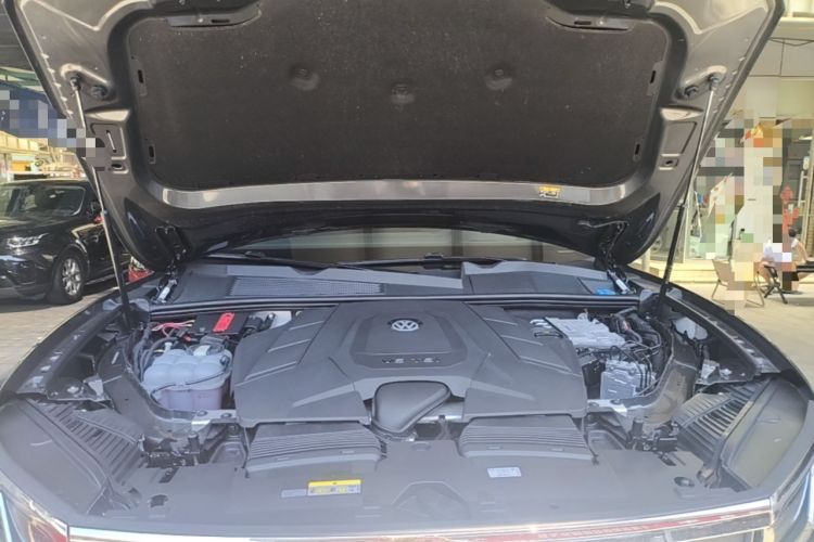 Used Volkswagen Touareg 2022 3.0 TSI Prestige Edition Classic Sport Package Engine Bay