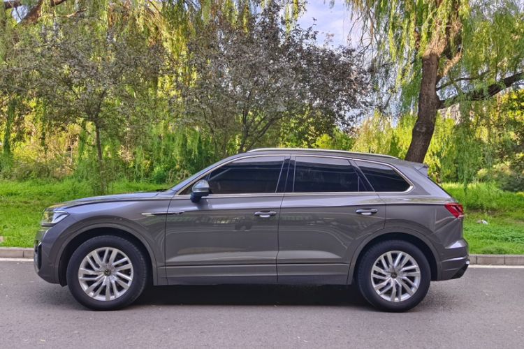 Used Volkswagen Touareg 2022 2.0 TSI RuiShang Edition Exterior 2