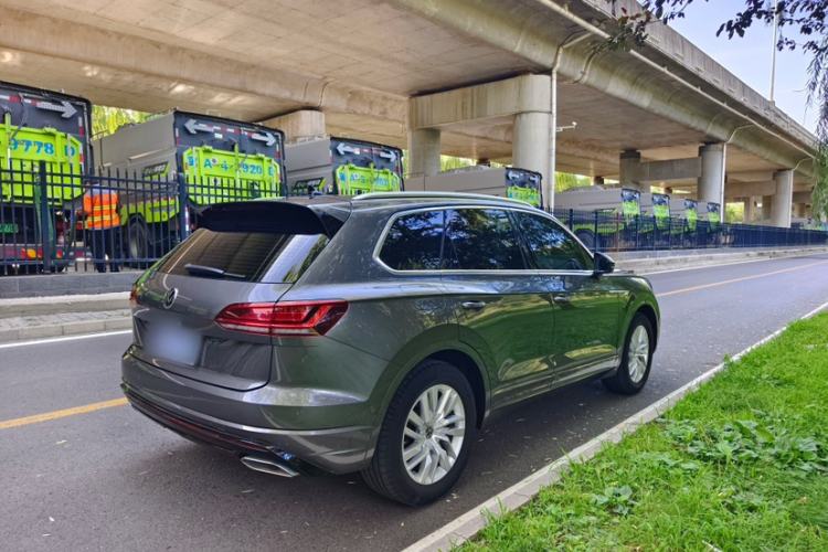 Used Volkswagen Touareg 2022 2.0 TSI RuiShang Edition Exterior 4