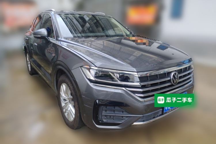 Used Volkswagen Touareg 2022 2.0 TSI RuiShang Edition Front Right 45 Deg