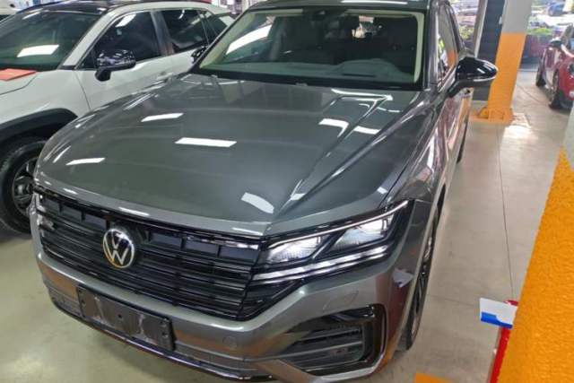 Used Volkswagen Touareg 2022 3.0 TSI Luxury Edition Black Diamond Sport Package