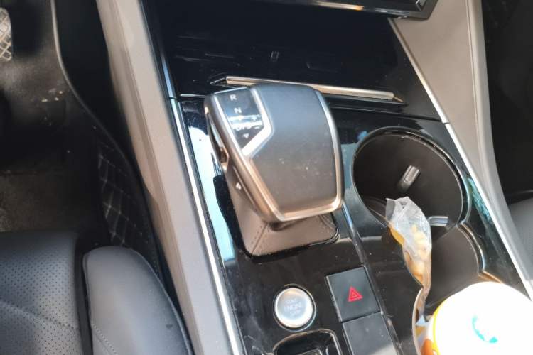 Used Volkswagen Touareg 2022 2.0 TSI RuiShang Edition Gear Lever