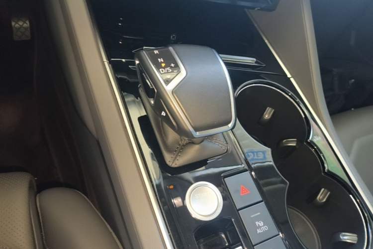 Used Volkswagen Touareg 2022 3.0 TSI Prestige Edition Classic Sport Package Gear Lever