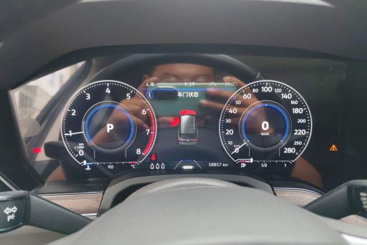 Used Volkswagen Touareg 2022 2.0 TSI RuiShang Edition Instrument Cluster