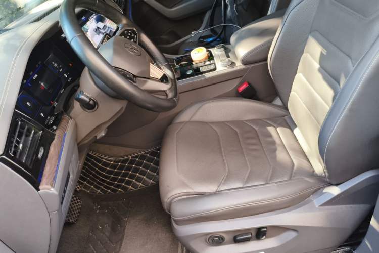 Used Volkswagen Touareg 2022 2.0 TSI RuiShang Edition Left Front Seat