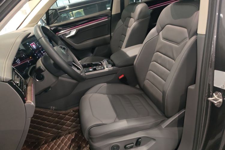 Used Volkswagen Touareg 2022 3.0 TSI Prestige Edition Classic Sport Package Left Front Seat
