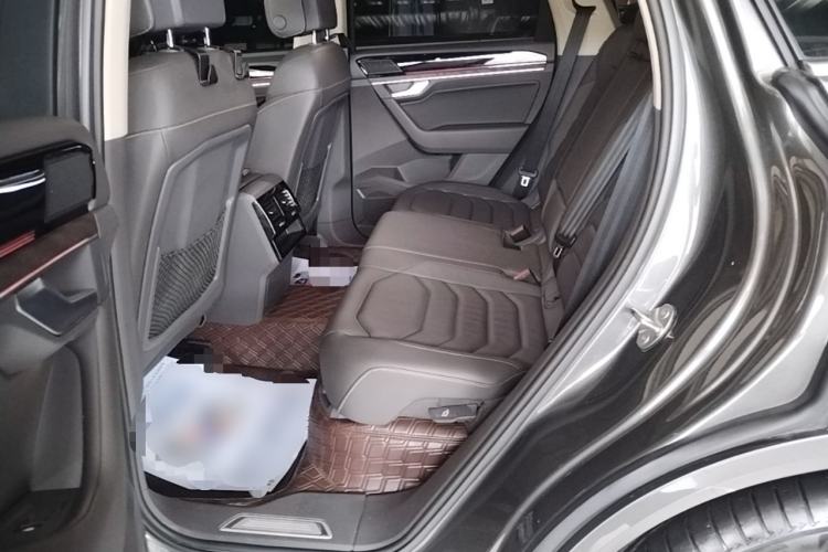 Used Volkswagen Touareg 2022 2.0 TSI RuiShang Edition Left Rear Seat