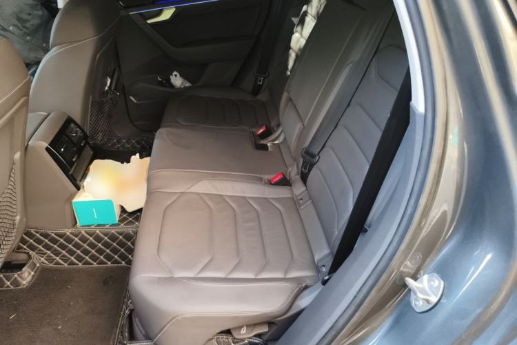 Used Volkswagen Touareg 2022 2.0 TSI RuiShang Edition Left Rear Seat