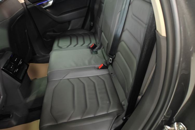 Used Volkswagen Touareg 2022 3.0 TSI Luxury Edition Black Diamond Sport Package Left Rear Seat