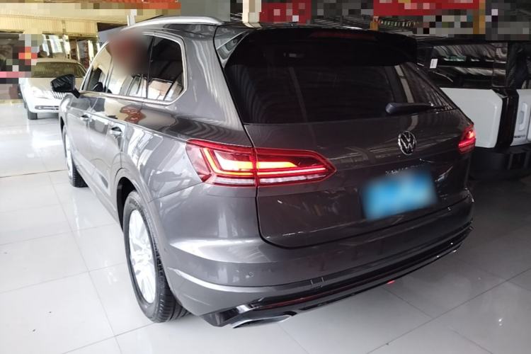 Used Volkswagen Touareg 2022 2.0 TSI RuiShang Edition Rear Left 45 Deg