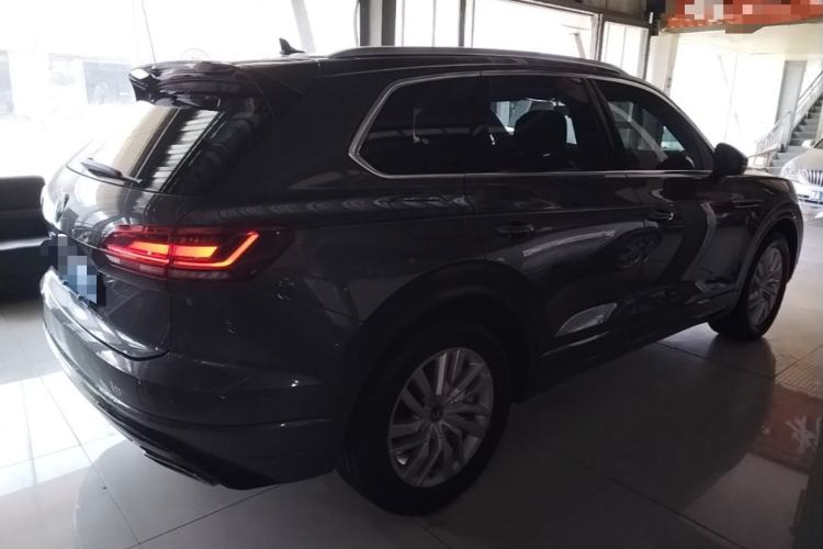 Used Volkswagen Touareg 2022 2.0 TSI RuiShang Edition Rear Right 45 Deg