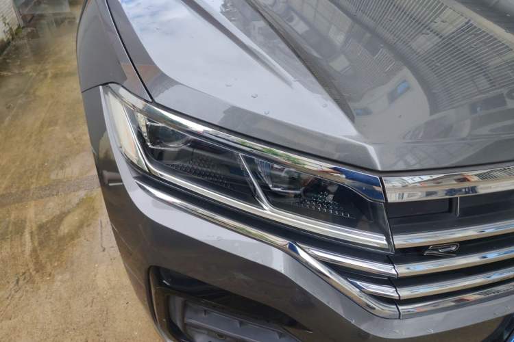 Used Volkswagen Touareg 2022 2.0 TSI RuiShang Edition Right Front Headlight