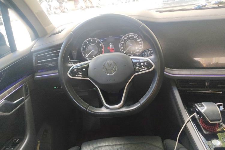 Used Volkswagen Touareg 2022 2.0 TSI RuiShang Edition Steering Wheel