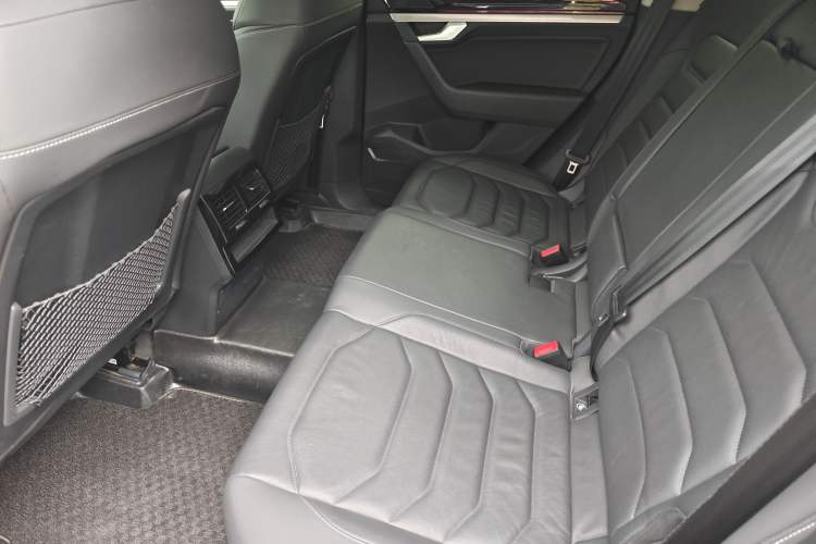 Used Volkswagen Touareg 2022 2.0 TSI RuiShang Edition Left Rear Seat