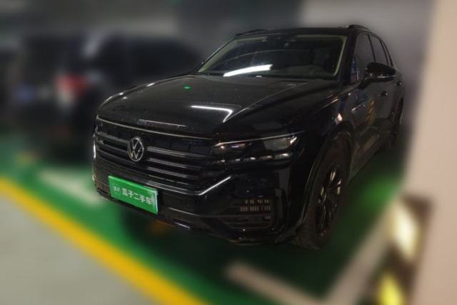 Used Volkswagen Touareg 2023 3.0 TSI Luxury Edition Obsidian Black Sport Package