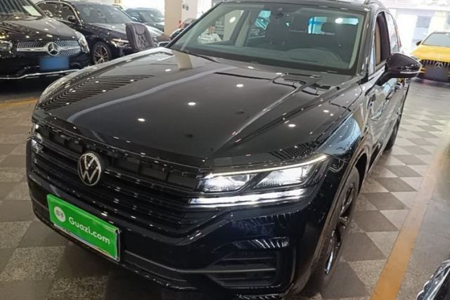 Used Volkswagen Touareg 2023 3.0 TSI Luxury Edition Obsidian Black Sport Package