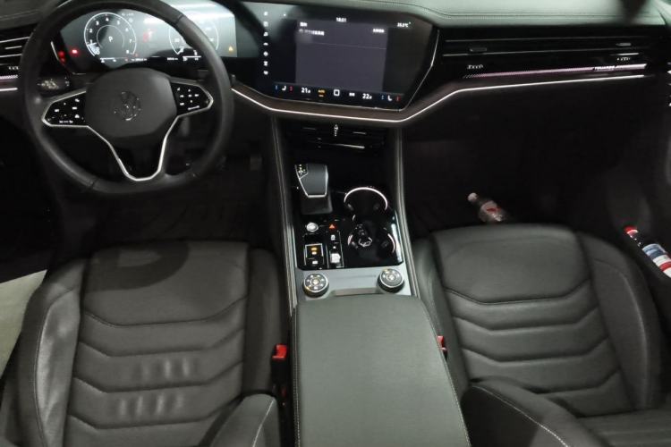 Used Volkswagen Touareg 2023 2.0 TSI RuiShang Edition Center Console