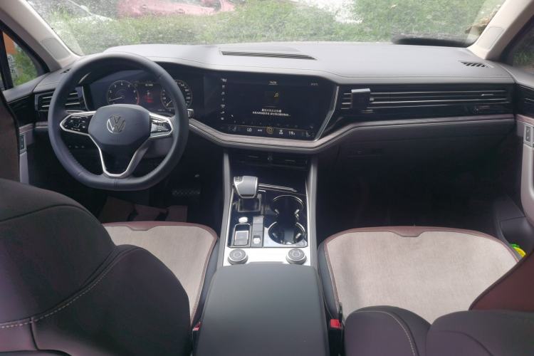 Used Volkswagen Touareg 2023 2.0 TSI RuiShang Edition Center Console