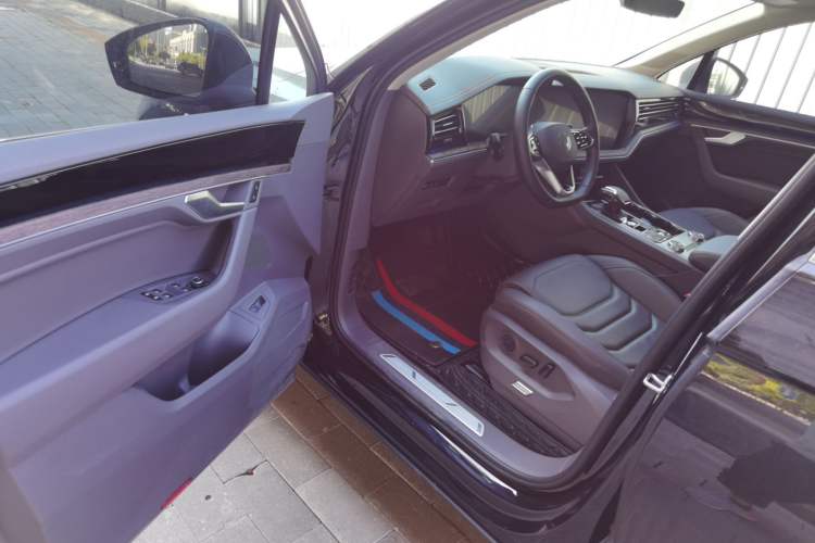 Used Volkswagen Touareg 2023 2.0 TSI RuiShang Edition Driver Seat