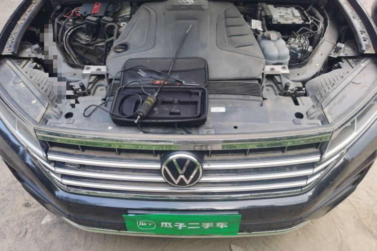 Used Volkswagen Touareg 2023 2.0 TSI RuiShang Edition Engine Bay