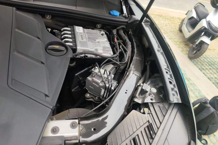 Used Volkswagen Touareg 2023 3.0 TSI Luxury Edition Obsidian Black Sport Package Engine Bay Left