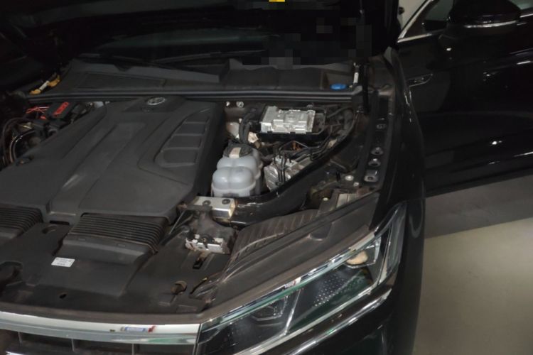 Used Volkswagen Touareg 2023 2.0 TSI RuiShang Edition Engine Bay Left