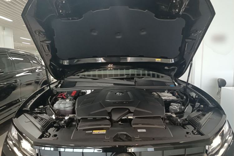 Used Volkswagen Touareg 2023 3.0 TSI Luxury Edition Obsidian Black Sport Package Engine Bay