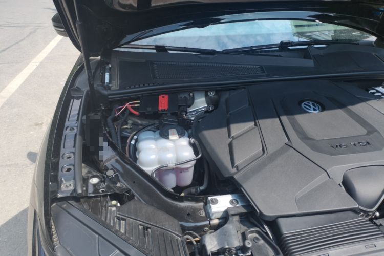 Used Volkswagen Touareg 2023 3.0 TSI Luxury Edition Obsidian Black Sport Package Engine Bay Right
