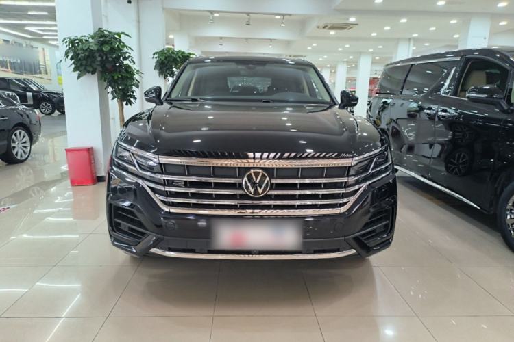 Used Volkswagen Touareg 2023 3.0 TSI Prestige Edition Classic Sport Package Exterior 1