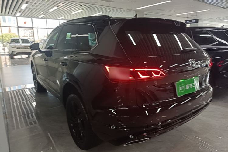 Used Volkswagen Touareg 2023 3.0 TSI Luxury Edition Obsidian Black Sport Package Exterior 2