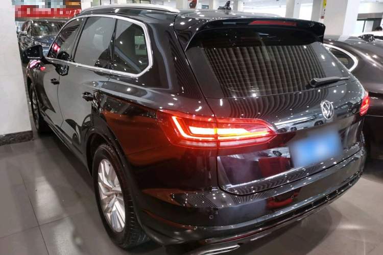 Used Volkswagen Touareg 2023 2.0 TSI RuiShang Edition Exterior 4