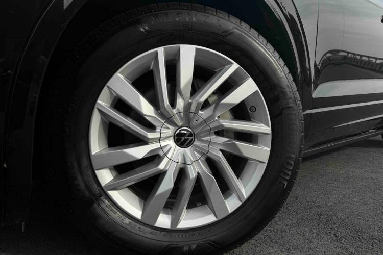 Used Volkswagen Touareg 2023 2.0 TSI RuiShang Edition Exterior 7