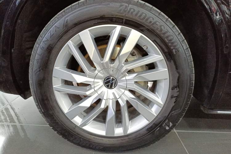 Used Volkswagen Touareg 2023 2.0 TSI RuiShang Edition Exterior 7