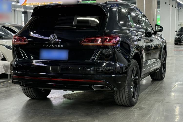 Used Volkswagen Touareg 2023 3.0 TSI Luxury Edition Obsidian Black Sport Package Exterior 8